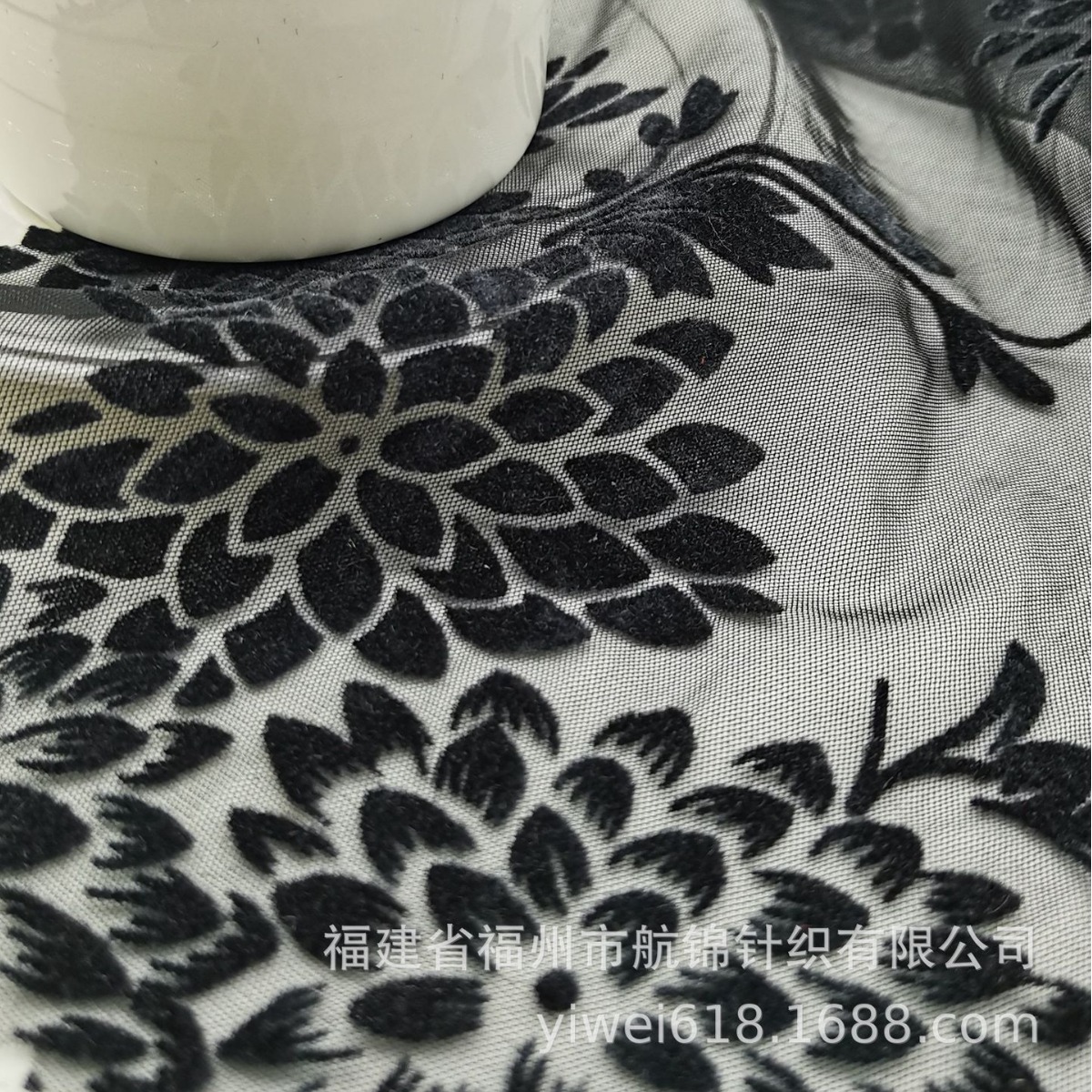 厂家直销涤纶美国网眼布植绒软细网纱面料服装蚊帐布料柔顺网纱