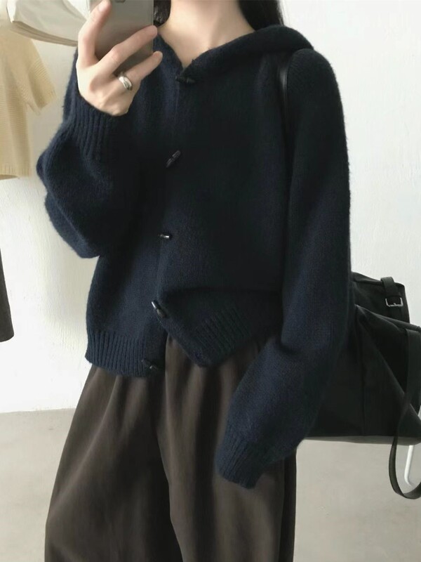 韩系复古牛角扣连帽毛衣开衫女宽松秋冬新款慵懒风显瘦针织衫外套|undefined