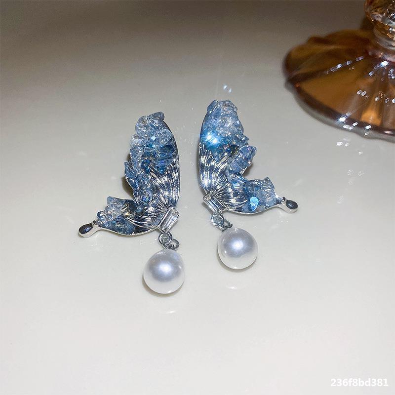 12g Weight Artificial Diamond, Crystal Inlay Material Earrings Classification 1 Pair Quantity Holiday, Daily Occasion Artificial Crystal Material Gold Plated Plating Heart Shape, Flower Pattern Women's Gender Plating, Inlay Design Sweet Style 1 Pair Sweet Heart Shape Flower Plating Inlay Artificial Crystal Artificial Diamond Crystal Gold Plated Earrings 9