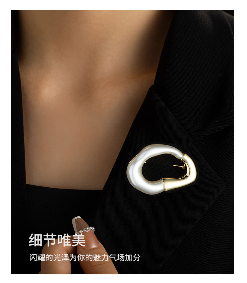 时尚简约金属设计感异形胸针小众轻奢高级感胸花新品潮