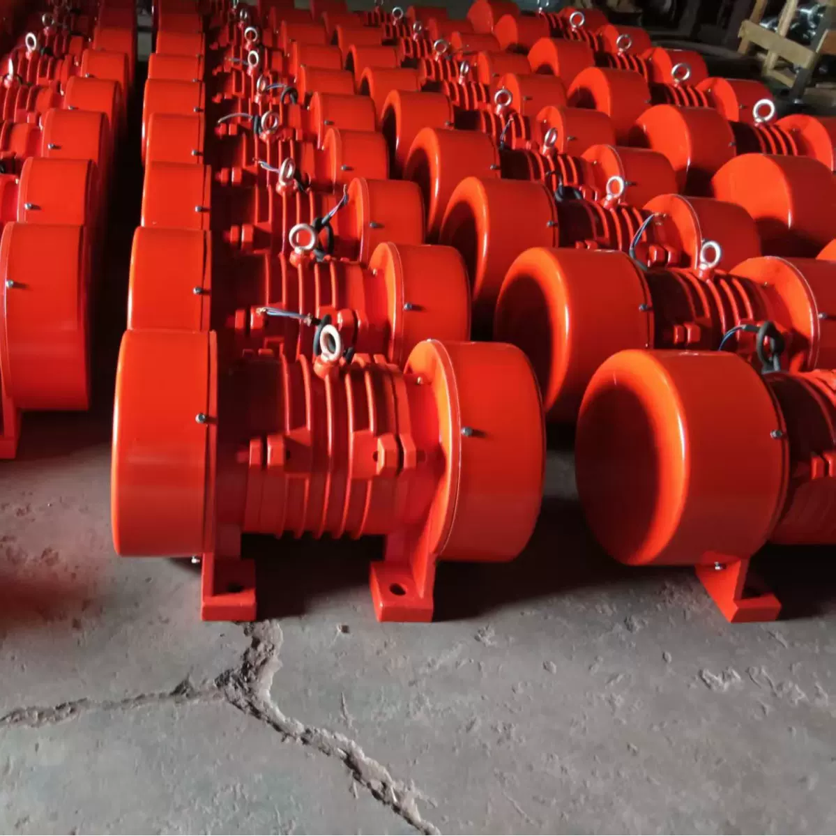 三相异步电动机  直线筛马达 三相两项振动电机 筛分机振动电机