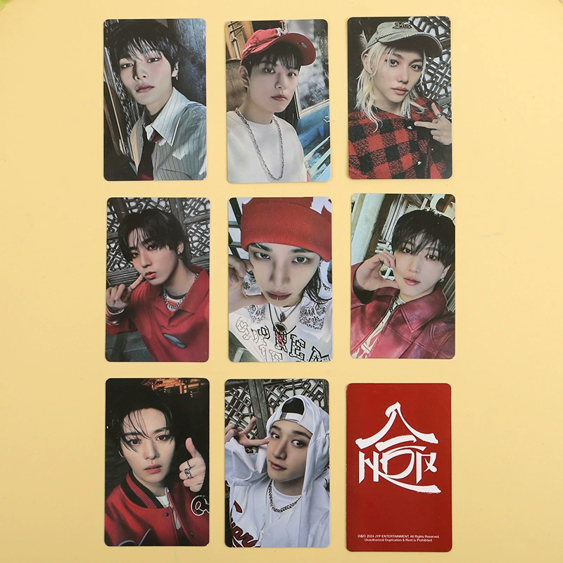Коллекционная карточка (STRAY KIDS) Спецвыпуск HOP, 5,4×8,6 см, варианты участников и дизайнов