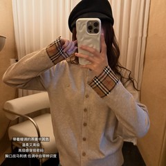 25小众潮牌拼接格纹羊毛潮流穿搭针织开衫女复古英伦风圆领毛衣