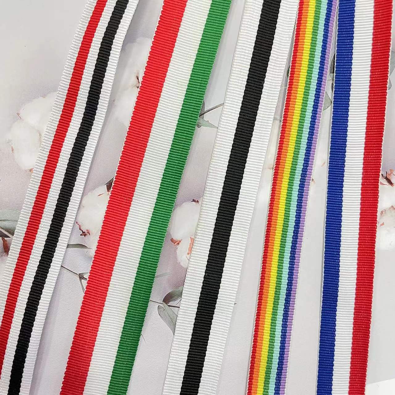 Cinta de poliéster-algodón a rayas de tres colores multi-especificación cinta a juego de color ropa hogar textil cinta fábrica en stock al por mayor