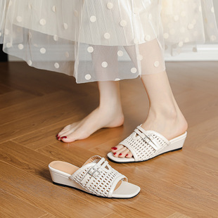 Korean Style Hollow Woven Thick Heel Sandals Women's Outer Wear 2025 Summer New Retro Open Toe Lazy Slippers