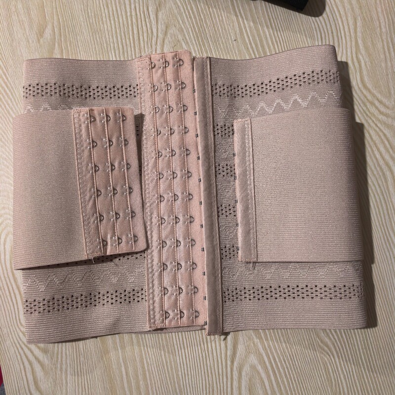 Breathable and Comfortable Waist-Cinching Belt for Women, Thin Shock-Proof High-Intensity Sports Waist Belt, Waist-Protecting Postpartum Waist Restraint Belt Breathable and Comfortable Waist-Cinching Belt for Women, Thin Shock-Proof High-Intensity Sports Waist Belt, Waist-Protecting Postpartum Waist Restraint Belt