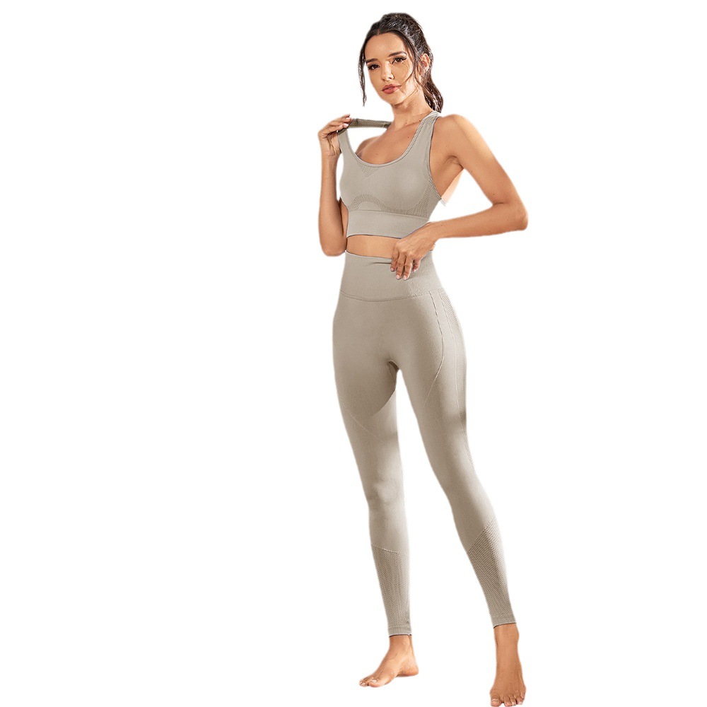 Deportes yoga ropa de entrenamiento de dos piezas alta elástica transpirable desmontable pecho pad ropa de entrenamiento cintura alta cadera levantamiento ropa para correr para mujeres