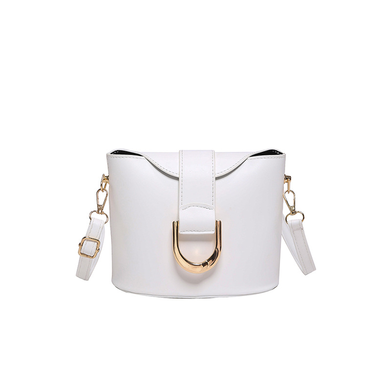 Bolsa de hombro de nicho, bolso de cinturón de cerradura retro, otoño y invierno de 2024, nuevo bolso de balde de tendencia de mujer.