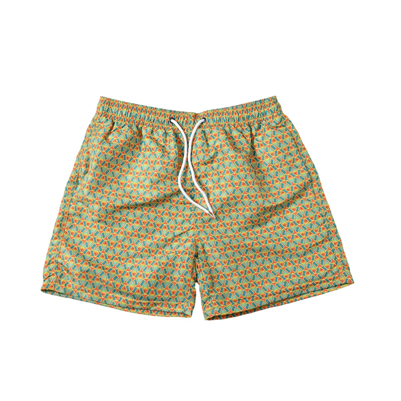 Pantalones de cuatro puntos florales de piel de melocotón para hombre, bañador casual de playa de tamaño europeo, forro de secado rápido, pantalones de playa de vacaciones junto al mar