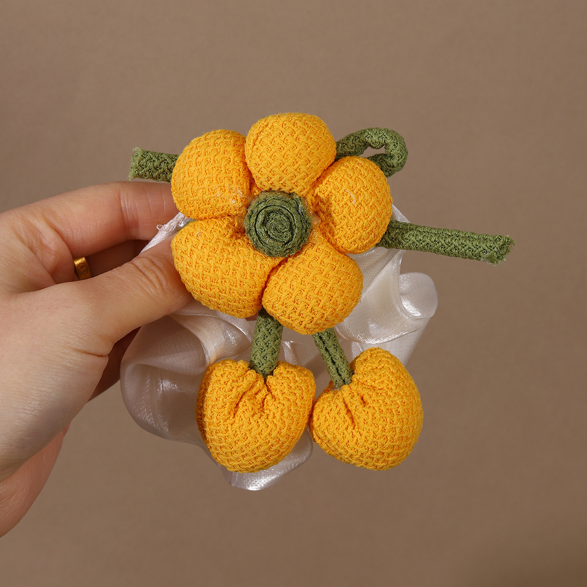 Flor amarilla Strawberry Hair Ring