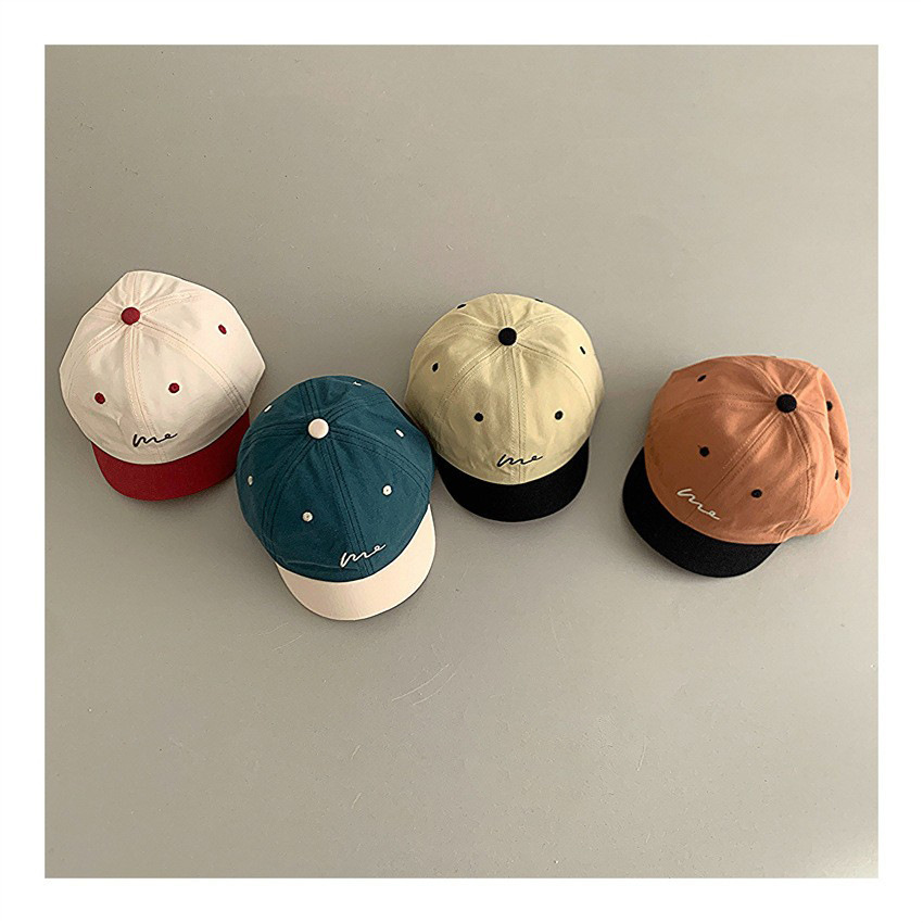 Niños coreanos líneas simples bordadas gorra de lengua primavera y otoño bebés masculinos y femeninos corto borde corto viaje sombrero de béisbol sombrero de sombra