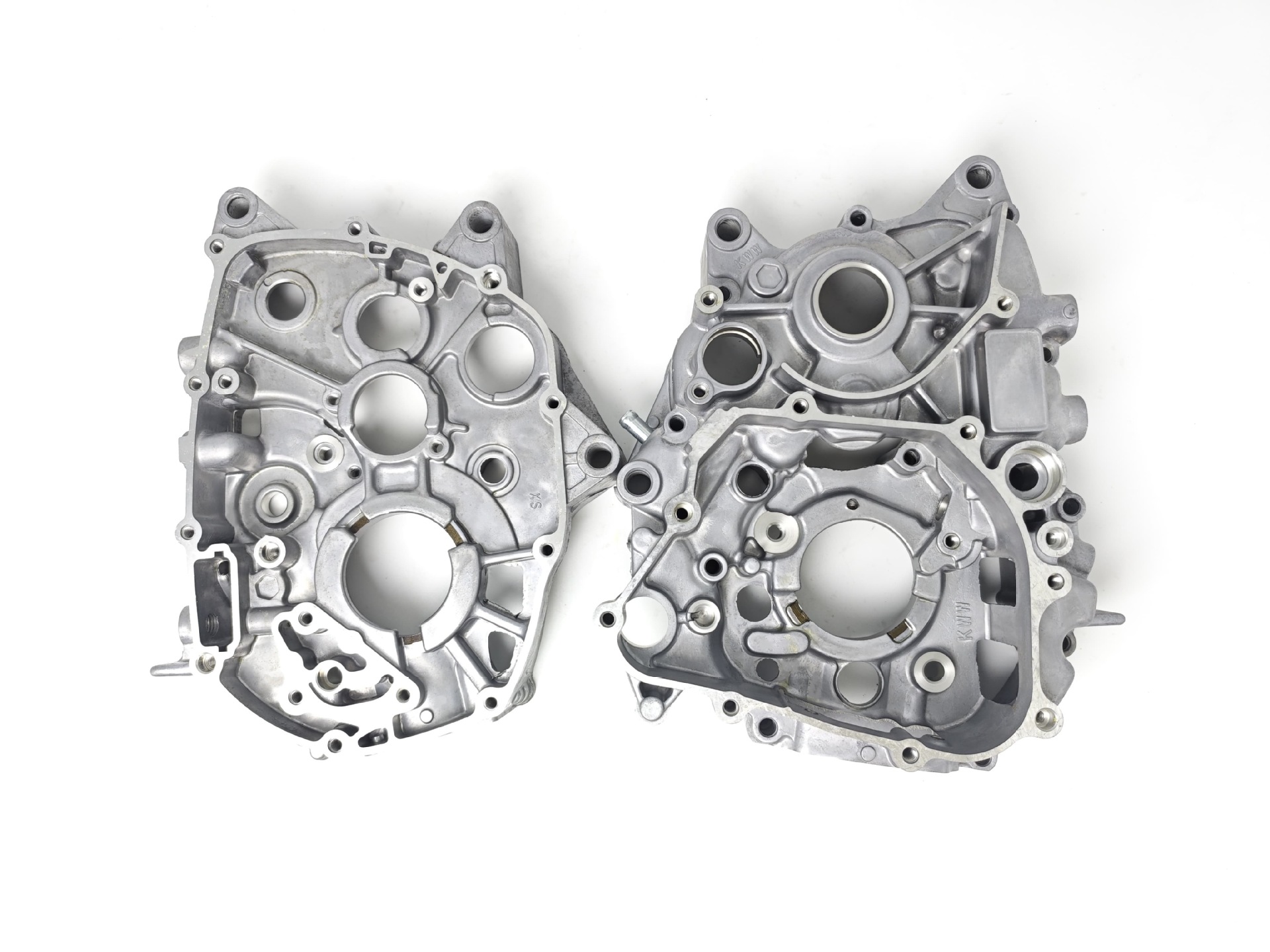 Xindazhou Benpiaoyue Weiwutian Sdh110-16A19A Left and Right Crankcase Cnc Machining Motorcycle Parts