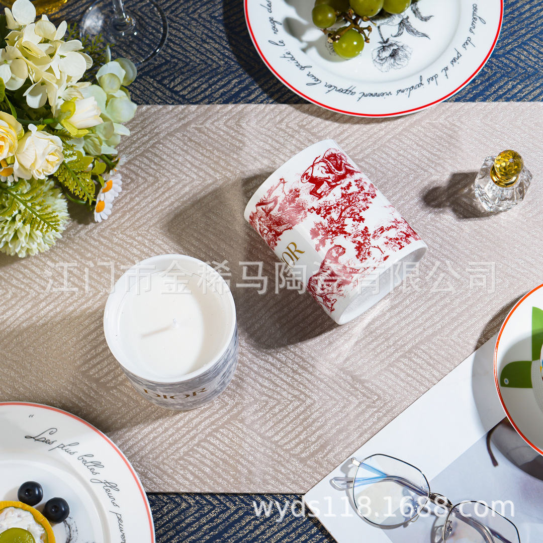 フレンチロマンチックなソイワックス椿アロマキャンドル屋内ニッチウッドディフューザーアートオーナメントフレグランスギフトボックス