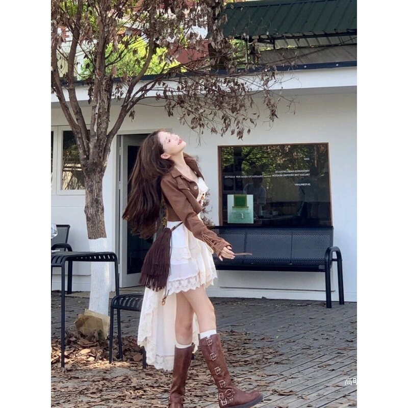Yunnan, Xinjiang, and Sichuan Western travel outfits for photoshoots: irregular strap dress for women, vintage short jacket set for women Yunnan, Xinjiang, and Sichuan Western travel outfits for photoshoots: irregular strap dress for women, vintage short jacket set for women