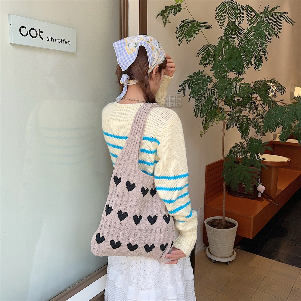 310161 Knitted heart-shaped Wool Bag for Women 2023 Autumn/Winter new single-shoulder handbag, portable tote bag for shopping undefined