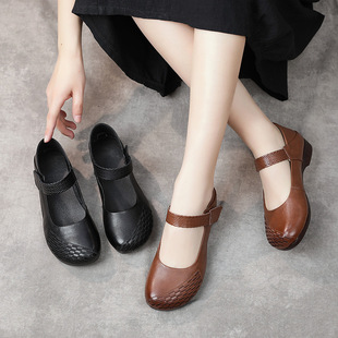 2025 Spring New Flat Mom Shoes Genuine Leather Casual Women's Shoes First Layer Cow Flat Heel Ethnic Style Shallow Mouth Women's Shoes