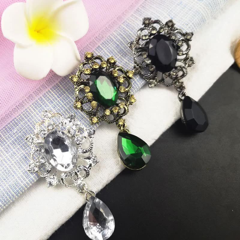 European and American New Fashion Water Drop Brooch with Diamond Crystal Pendant Corsage Clothing Niche Versatile Collar Pin Accessories