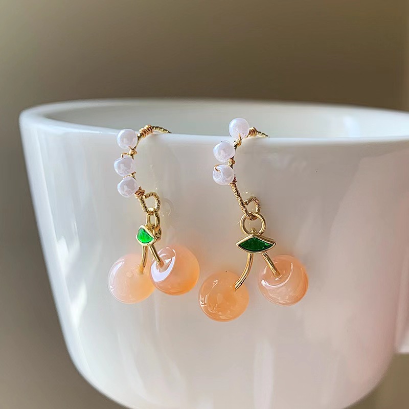 Mori cereza perla pendientes nuevos nicho de nicho dulce temperamento femenino diseño simple y exquisito joyas de auriculares