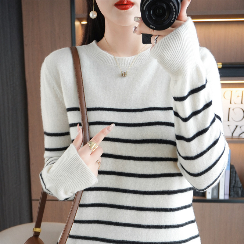 Women's round neck sweater 2023 autumn and winter New long sleeve striped pullover slimming knitted wool bottoming shirt Women's round neck sweater 2023 autumn and winter New long sleeve striped pullover slimming knitted wool bottoming shirt