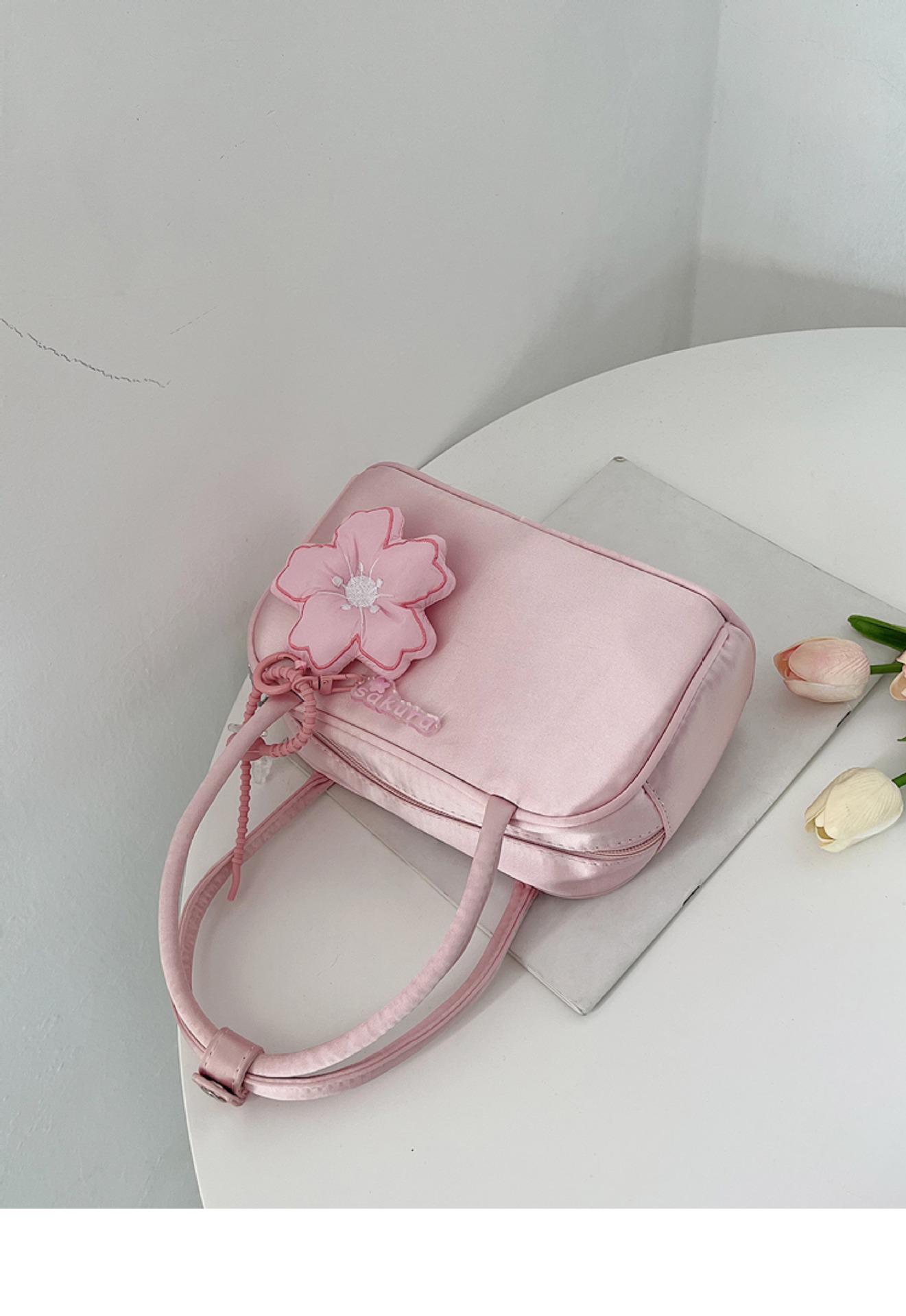 Women's Medium Satin Solid Color Basic Classic Style Zipper Handbag display picture 7