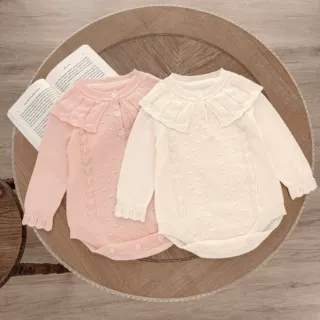 春夏女婴针织荷叶领爬服女宝宝立体点点半开襟三角包屁衣