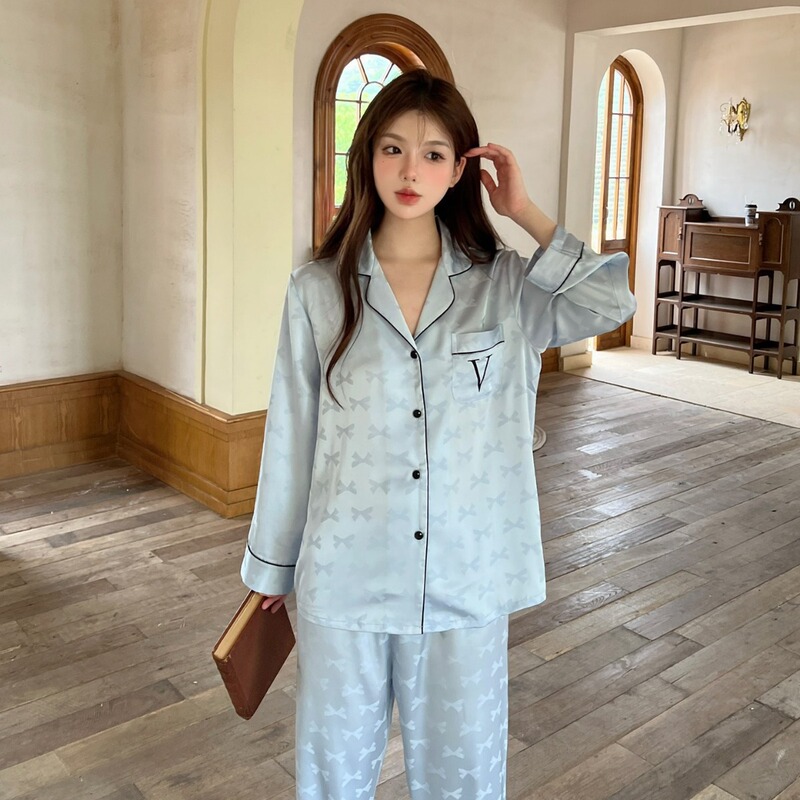 2026 Spring and Summer New Ice Silk Printed Pajamas for Women, Long-Sleeved Satin Fashionable and Trendy Fresh High-End Home Wear 2026 Spring and Summer New Ice Silk Printed Pajamas for Women, Long-Sleeved Satin Fashionable and Trendy Fresh High-End Home Wear