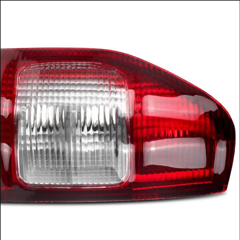 Suitable for Isuzu Dmax 02-06 Models Rear Tail Light Semi-Assembly, Brake Light, Reversing Light, Turn Signal Light