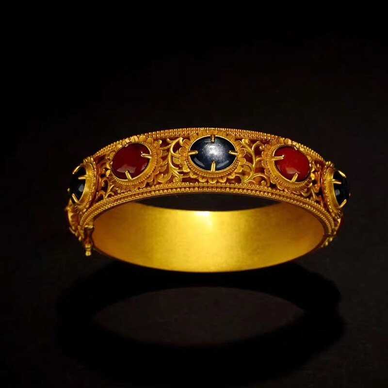 Customized Gold-Plated Copper Imitation of the Ming Dynasty Inlaid with Gemstone Bracelet in the Collection of Nanjing Museum, Ancient Gold Silk Inlaid with Gemstone Bracelet, Hand Training