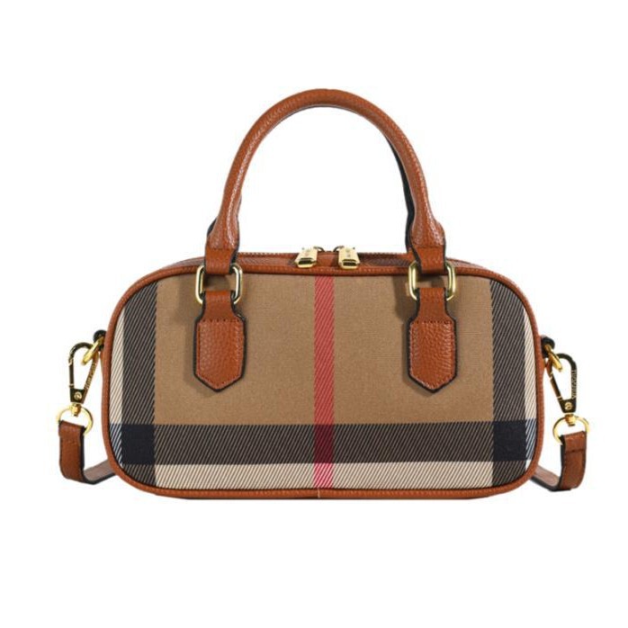 326 Coffee-Colored Crossbody Bag | Crafted with Leather Craftsmanship | 24cm Elegant Silhouette for a Noble Lady 326 Coffee-Colored Crossbody Bag | Crafted with Leather Craftsmanship | 24cm Elegant Silhouette for a Noble Lady