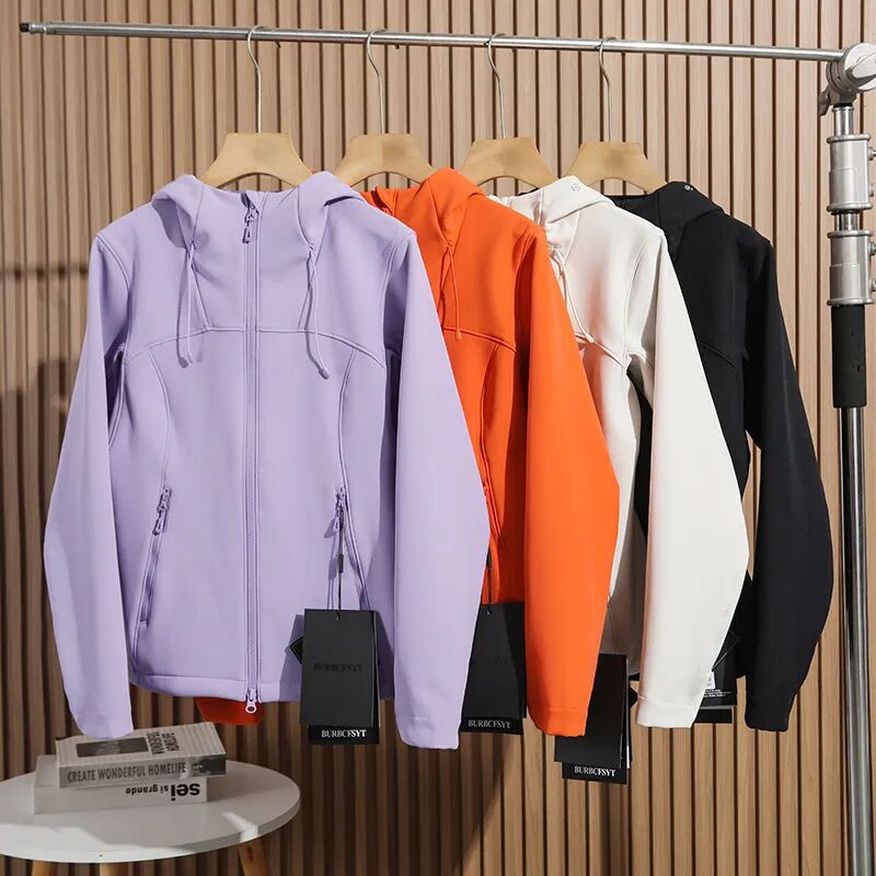 Autumn women's outdoor water-resistant, three-dimensional cut, fleece-lined, warm, comfortable, versatile hooded softshell casual jacket Autumn women's outdoor water-resistant, three-dimensional cut, fleece-lined, warm, comfortable, versatile hooded softshell casual jacket