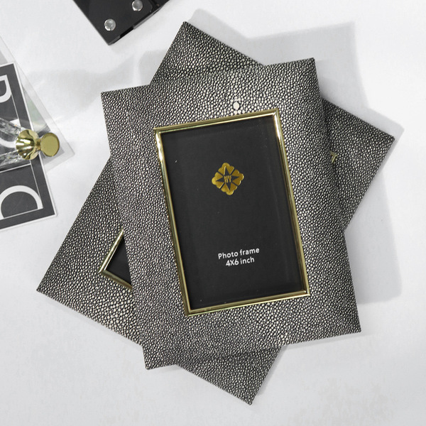 Modern and minimalistic table photo frame for bedroom