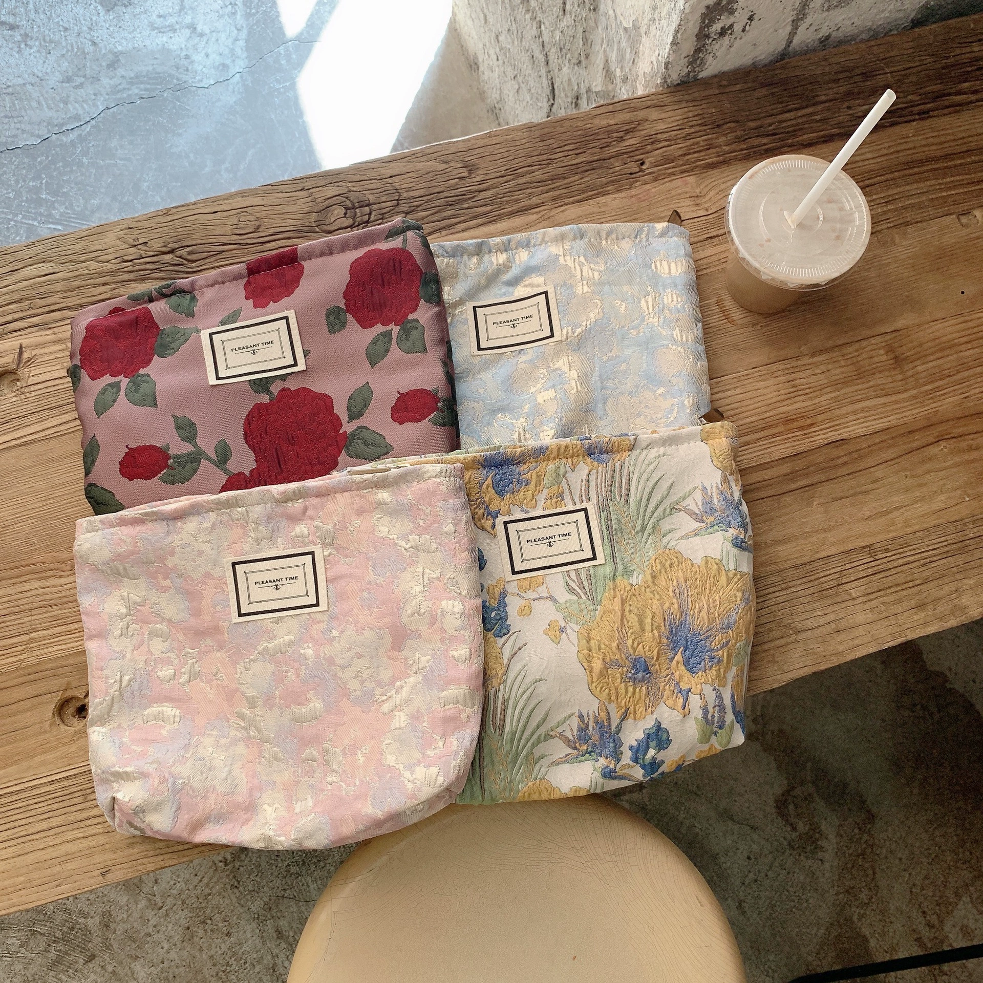 Retro capacious cosmetic bag, storage system, pencil case, brocade