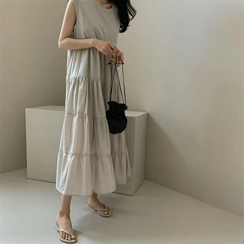 Long Dress with Japanese Style Round Neck, Sleeveless, Loose Fit, and Patchwork Design Long Dress with Japanese Style Round Neck, Sleeveless, Loose Fit, and Patchwork Design