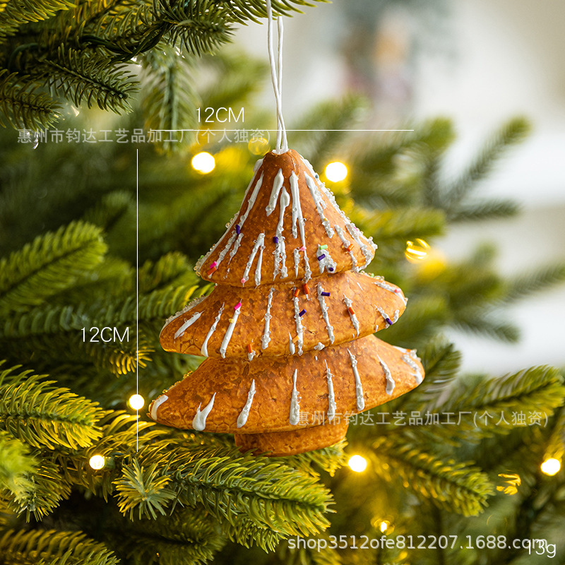 거품 진저브레드 크리스마스 트리