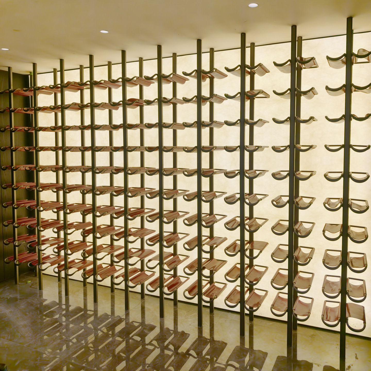 Light Luxury Leather Wine Rack, Aluminum Alloy Column Wine Rack, Sideboard, Wall-Mounted Wine Holder, Thermostatic Cabinet, Wine Rack Accessories