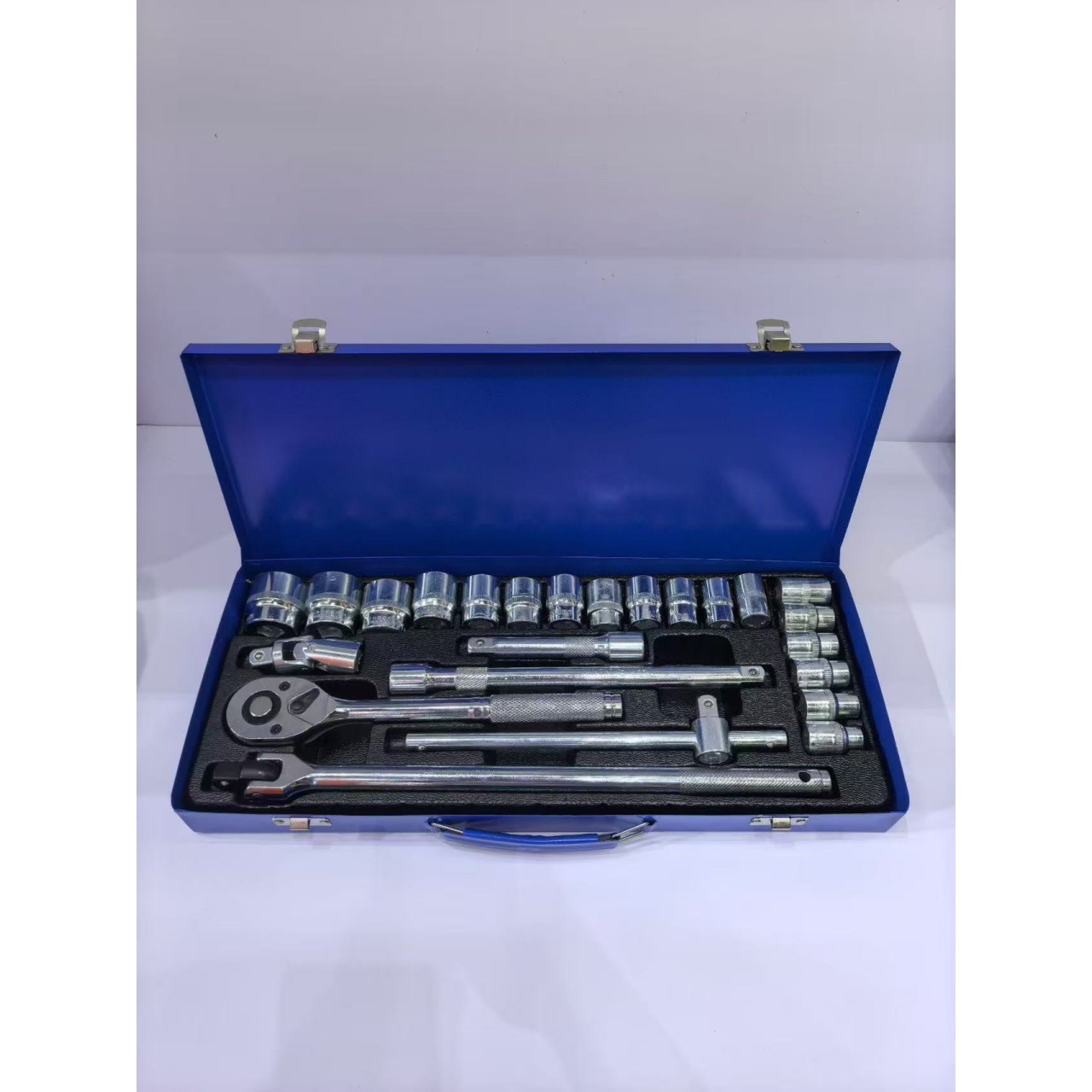 Socket ratchet wrench set, auto repair tool set, home use toolbox, multifunctional combination repair tools