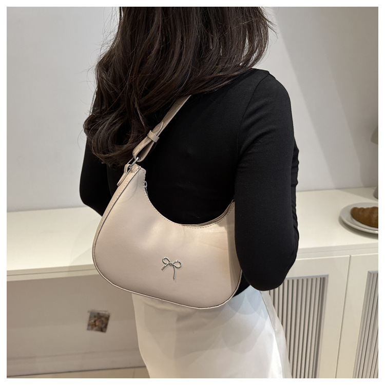 450g Weight Nylon Lining Material Zipper Closure Type Single Shoulder Strap Strap Type Shoulder Bag Bags Type Daily Occasion Pu Leather Material Solid Color, Bow Knot Pattern All Seasons Season Women's Gender Sewing Thread Design Streetwear Style Square Shape Large Size Women's Large Pu Leather Solid Color Bow Knot Streetwear Square Zipper Shoulder Bag 10