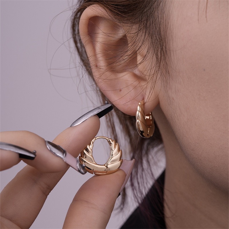 7g Weight Hoop Earrings, Drop Earrings Classification 1 Pair Quantity Holiday, Daily Occasion Copper Material U Shape, Geometric Pattern Women's Gender Plating Design Simple Style Style 1 Pair Simple Style U Shape Geometric Plating Copper Hoop Earrings Drop Earrings 3