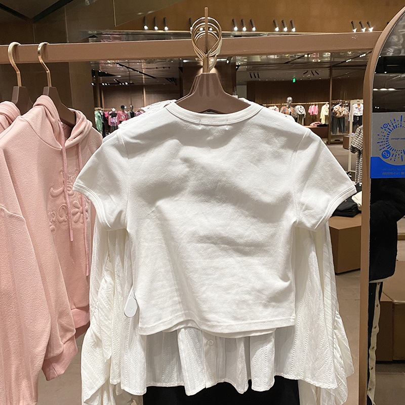 Camiseta corta retro de algodón para mujer, top corto ajustado de manga corta a la moda, estilo dulce y picante, sexy para el verano. image 3