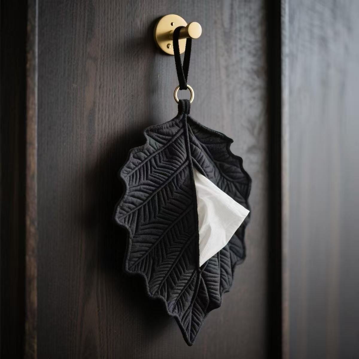 Creative leaf-shaped tissue box, wall-mounted tissue holder, car tissue bag, wall-mounted tissue box storage, same style as on Little Red Book