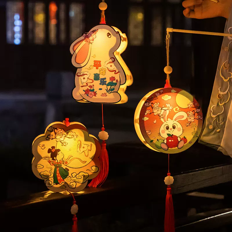 【木质】中秋节手提灯笼儿童卡通灯笼DIY材料包发光兔子花灯批发