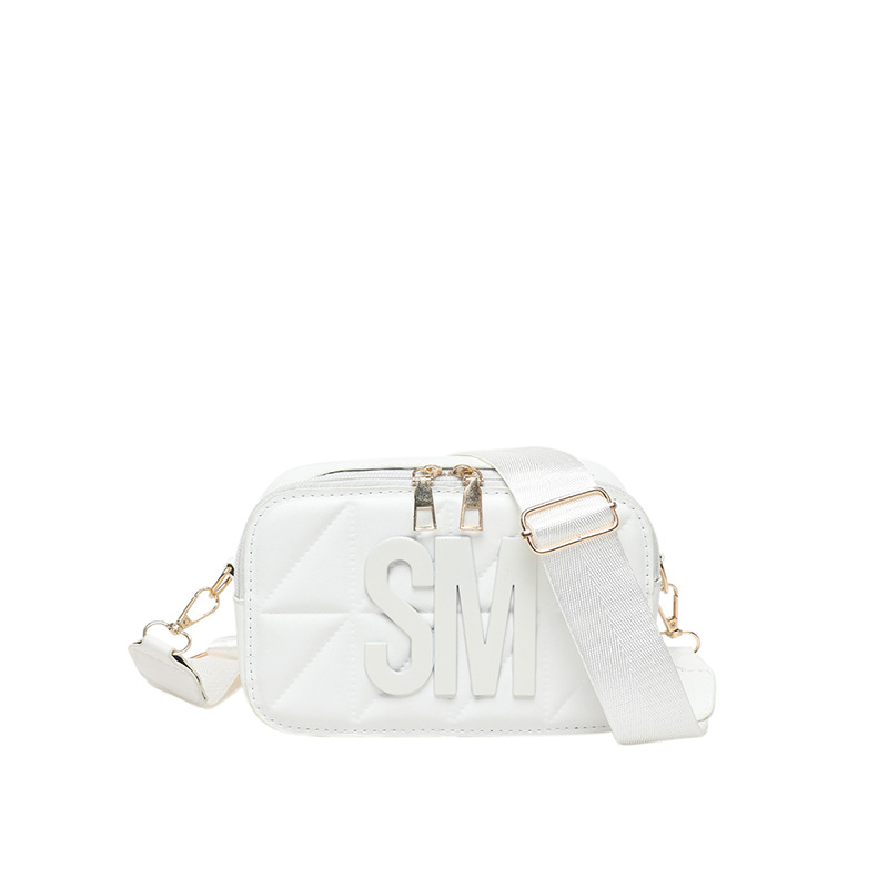 Personalidad de nicho de diseño hermoso bolso pequeño de primavera 2025 nuevo estilo de moda simple letras retro bolso de hombro