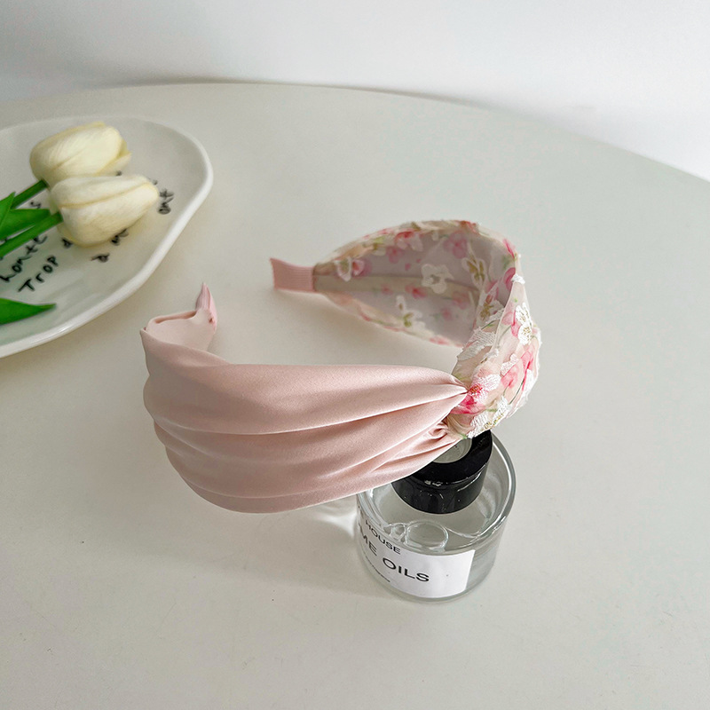 180g Weight Hair Band Hair Accessories Type 1 Piece Quantity Casual, Holiday, Daily Occasion Knot, Flower Pattern All Seasons Season Women's Gender Criss Cross Design Elegant, Korean Style Style Elegant Korean Style Women's Knot Flower Criss Cross Hair Band 10