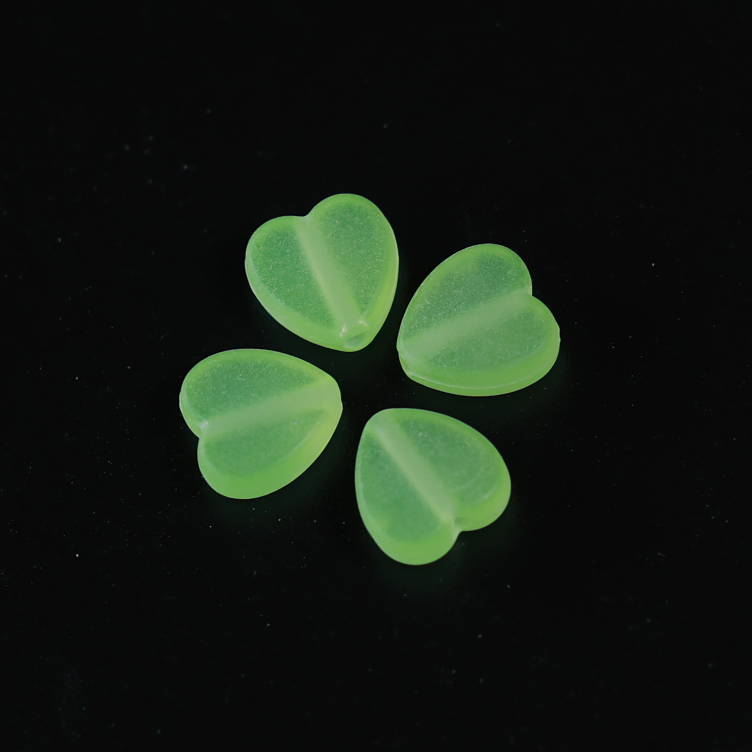 透明磨砂直孔爱心珠哑光彩色配件DIY半成品桃心异形珠单颗配饰