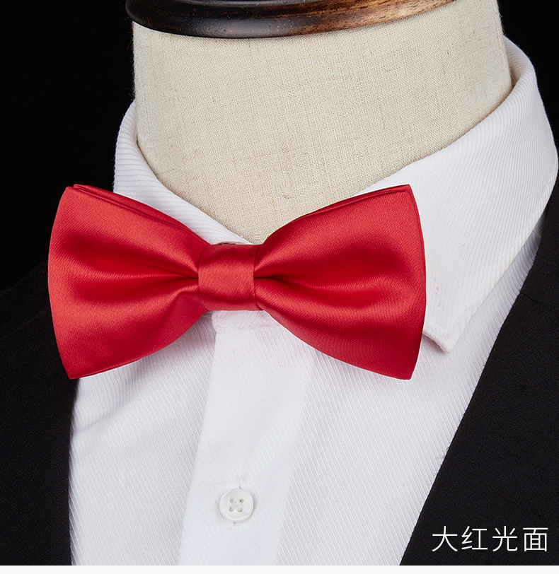 큰 빨간색 광택 나비 넥타이♜