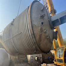 出售二手30立方316L材質內外盤管反應釜 工業電加熱真空反應設備