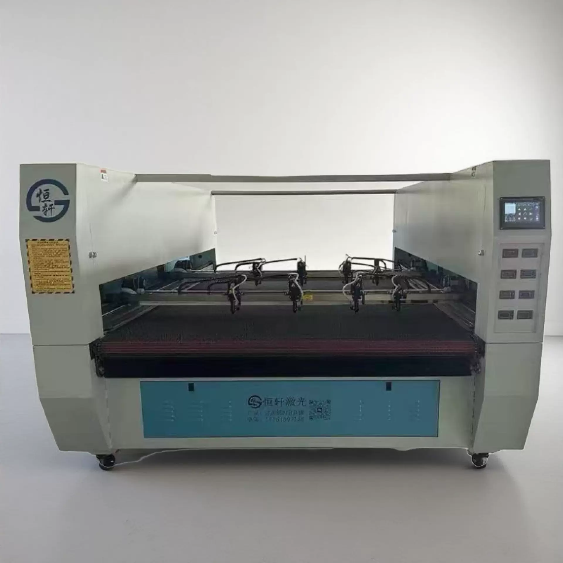 1830普切双轨八头激光切割机 超大幅面 八头独立工作 激光裁床