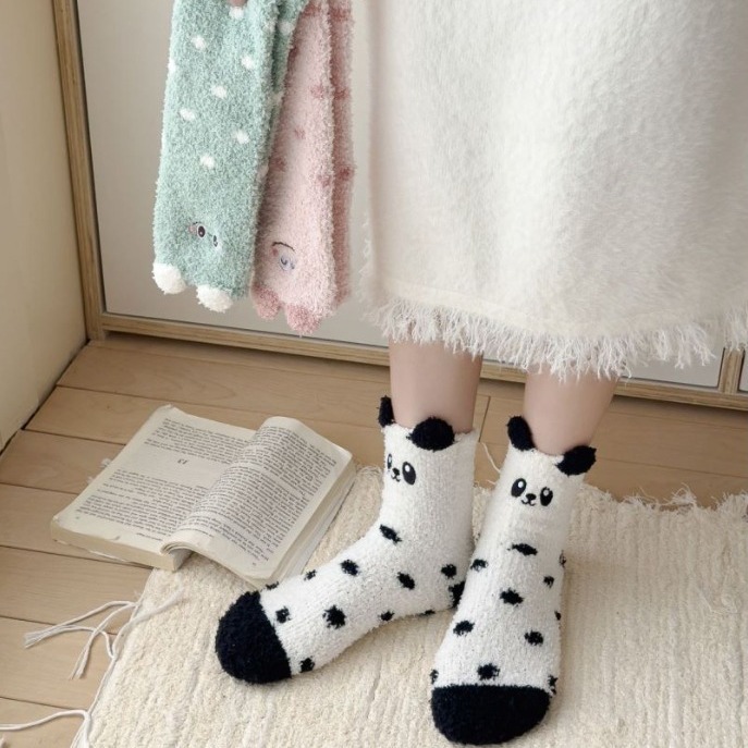 Calcetines de Piso de Terciopelo Coral de Poliéster Antiolor y Bordados para Invierno