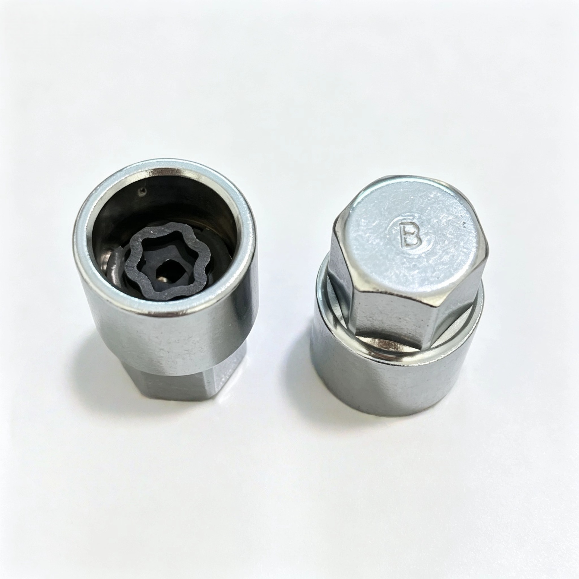 Suitable for Lexus and Toyota wheel hub removal tools, professional car tire lock key, anti-theft screw socket