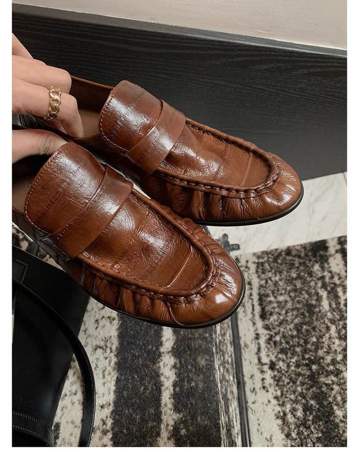Giày lười nữ da bò xẻ nhún xếp thủ công, mũi nhọn, gót thô 3–5 cm — Màu nâu, màu đen chi tiết 10